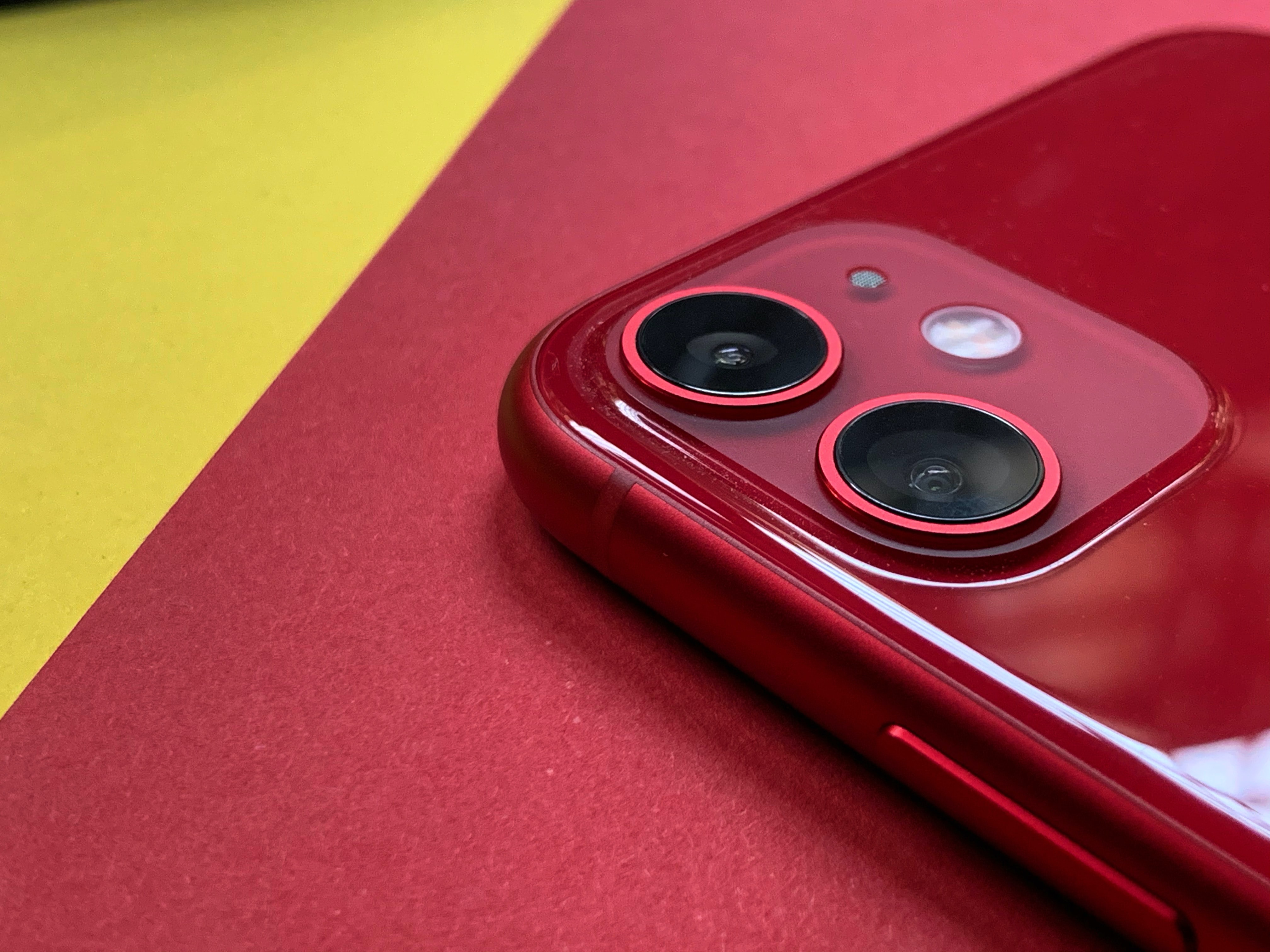 cel rosso fotocamera.jpg