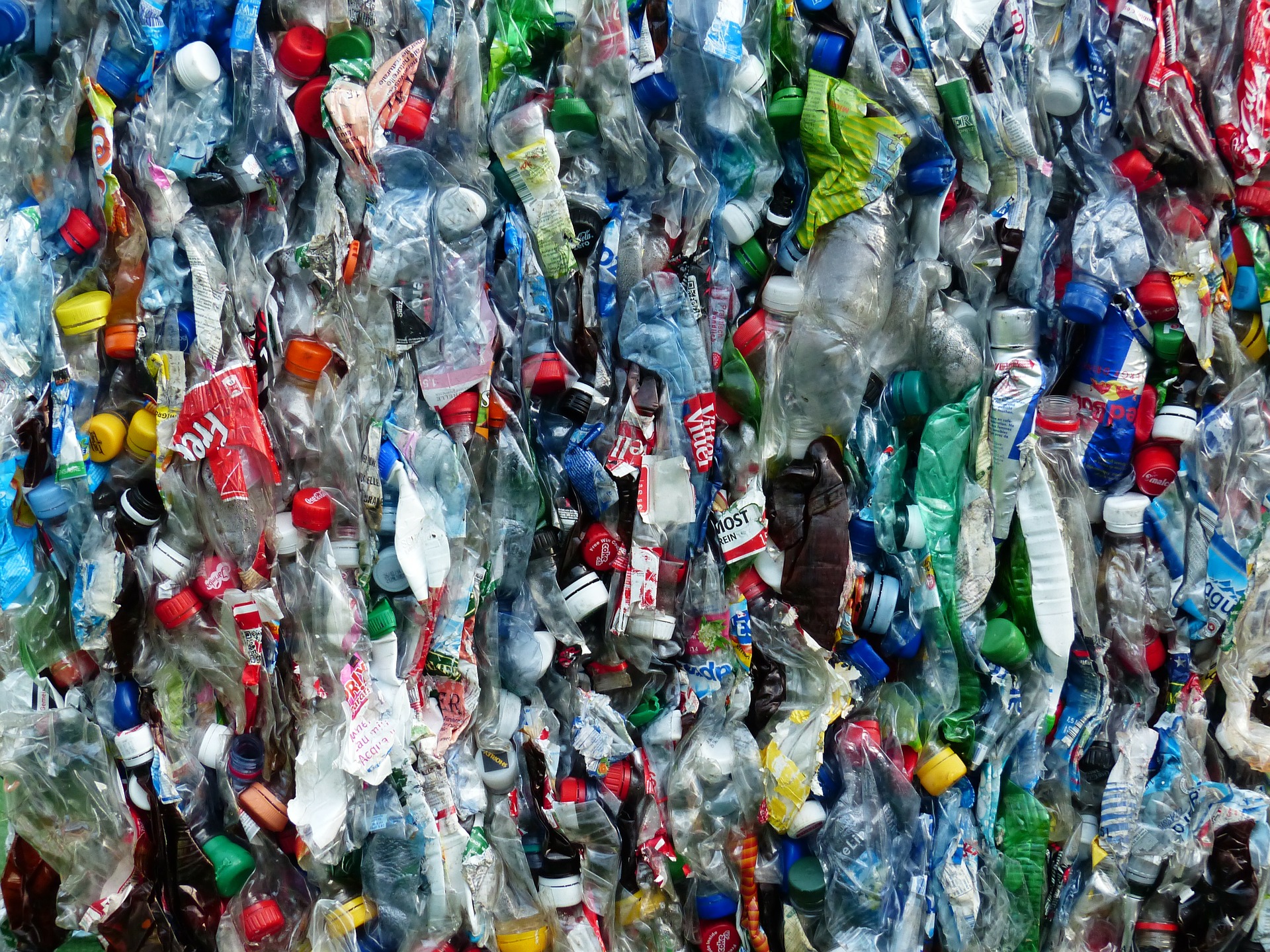 bottiglie plastica.jpg