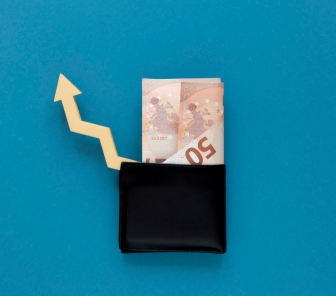 Istat: nuova accelerata per l’inflazione che a marzo segna il +2%.