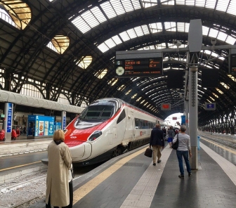 Treni: chiodo scaccia chiodo. Ogni giorno nuovi e più gravi disagi ferroviari superano quelli del giorno passato.