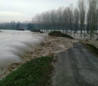Alluvione in Emilia-Romagna: gli utenti che stanno ricevendo solleciti di pagamento da parte di TIM non devono pagare.